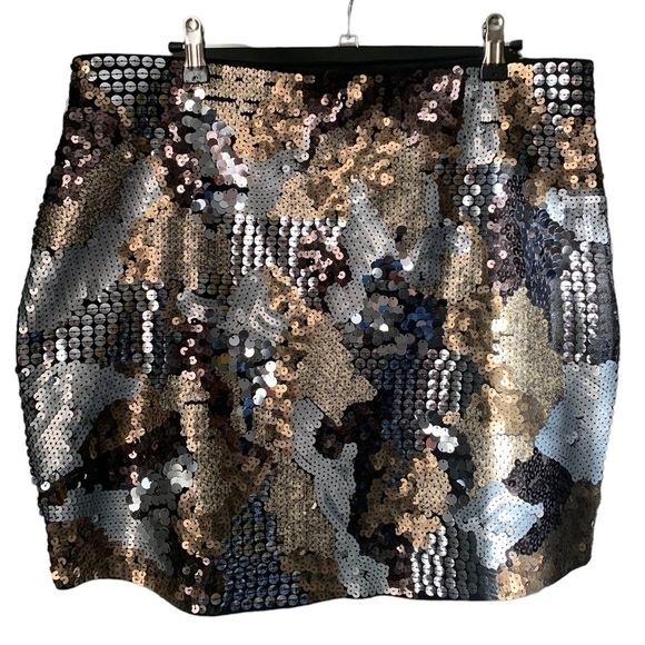 Camo Pattern Sequin Mini Skirt - Picture 5 of 10